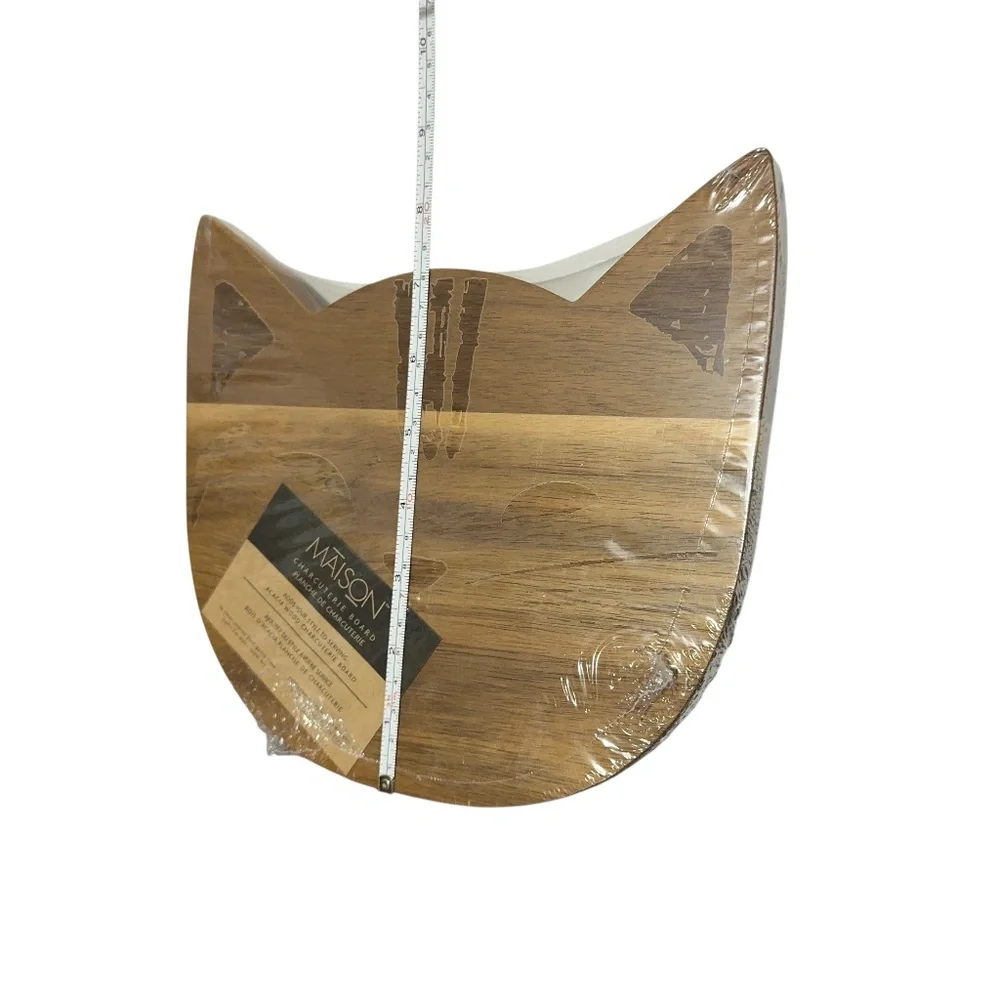 NWT Maison Acacia Wood Cat Charcuterie Cutting Serving Board Kitty Face Present